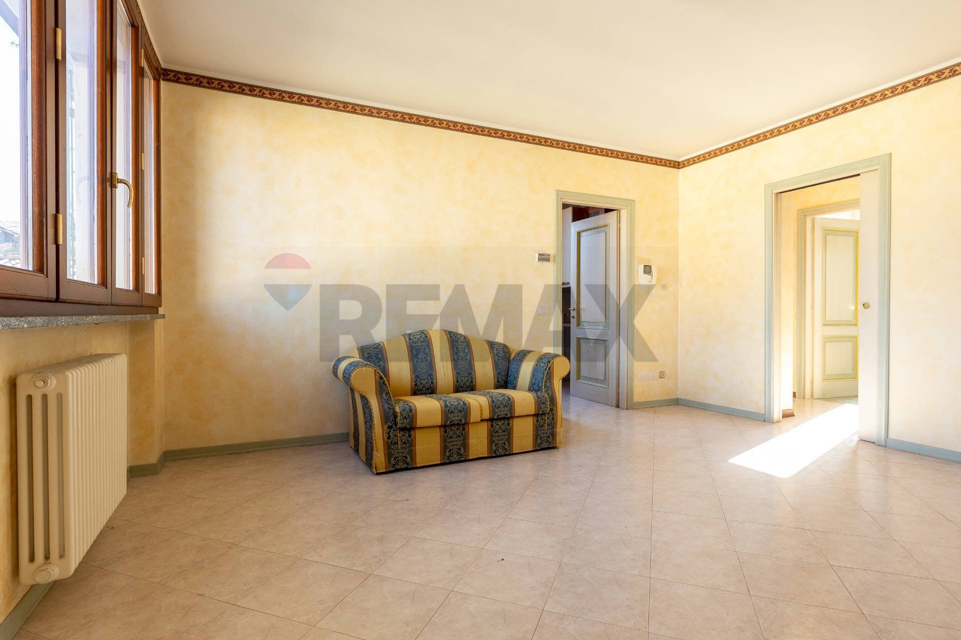 Soggiorno - Four-room apartment Via Agostino Berenini
164, Fidenza - photo 2