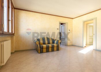 Soggiorno - Four-room apartment Via Agostino Berenini
 
164, Fidenza - photo 2