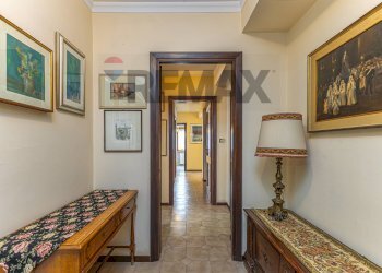 Hall / corridoio - Apartment Via Londra
 
7, Sassari - photo 33