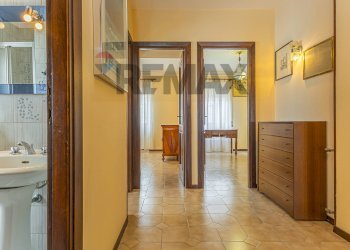 Hall / corridoio - Apartment Via Londra
 
7, Sassari - photo 70