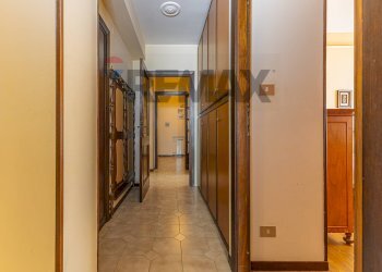 Hall / corridoio - Apartment Via Londra
 
7, Sassari - photo 71