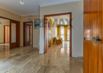Hall / corridoio - Apartment Via Principessa Jolanda
 
74, Sassari - photo 12