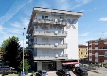 Edificio all\'aperto - Quadrilocale via solferino
 
5, Fornovo di Taro - foto 1