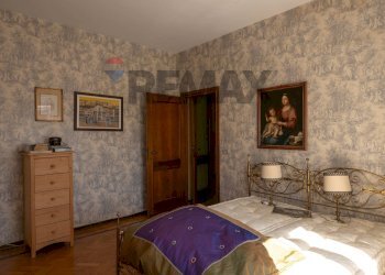 Camera / camera da letto - Quadrilocale via solferino
 
5, Fornovo di Taro - foto 18