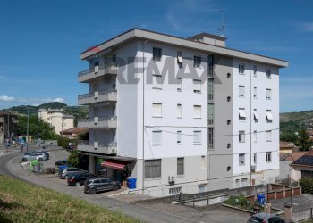 Edificio all\'aperto - Quadrilocale via solferino
 
5, Fornovo di Taro - foto 36
