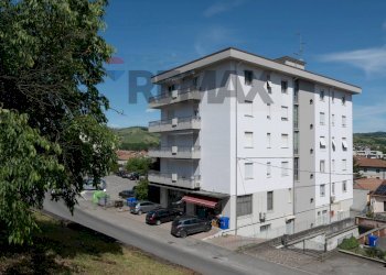 Edificio all\'aperto - Quadrilocale via solferino
 
5, Fornovo di Taro - foto 37