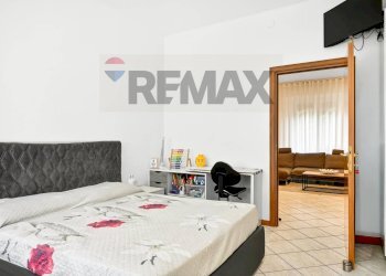 Camera / camera da letto - Three-room apartment VIA PEGORARO
 
53, Gallarate - photo 9