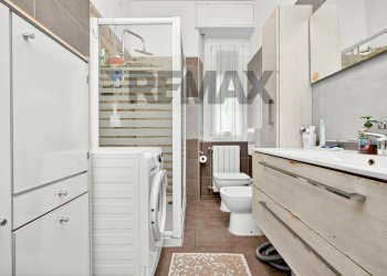 Bagno - Three-room apartment VIA PEGORARO
 
53, Gallarate - photo 16