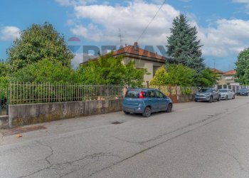 Casa all\'aperto - Villa via foro san martino
 
25, Cassano Magnago - photo 16