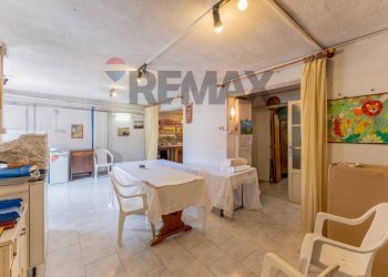 Sala da pranzo - Villa via foro san martino
 
25, Cassano Magnago - photo 30