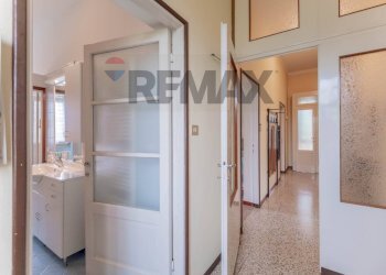 Hall / corridoio - Villa via foro san martino
 
25, Cassano Magnago - photo 38