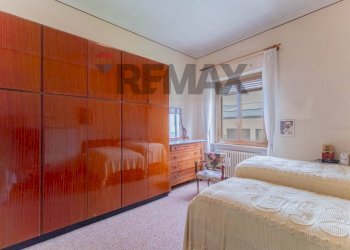 Camera / camera da letto - Villa via foro san martino
 
25, Cassano Magnago - photo 40