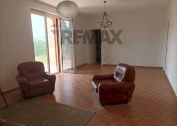 Soggiorno - Casa semi indipendente Strada Della Pelosa
179, Fiorenzuola d'Arda - foto 2
