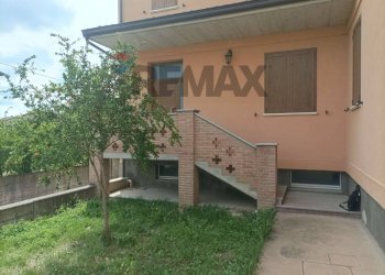 Casa all\'aperto - Casa semi indipendente Strada Della Pelosa
179, Fiorenzuola d'Arda - foto 5