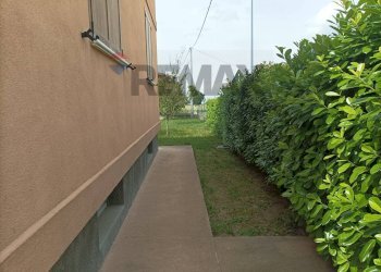 Giardino - Casa semi indipendente Strada Della Pelosa
179, Fiorenzuola d'Arda - foto 6