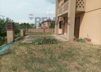 Giardino - Casa semi indipendente Strada Della Pelosa
179, Fiorenzuola d'Arda - foto 25
