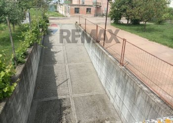 Edificio all\'aperto - Casa semi indipendente Strada Della Pelosa
179, Fiorenzuola d'Arda - foto 26
