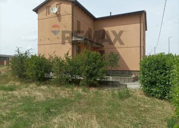 Edificio all\'aperto - Casa semi indipendente Strada Della Pelosa
179, Fiorenzuola d'Arda - foto 64