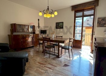 Sala da pranzo - Trilocale Piazza Brembana - foto 5