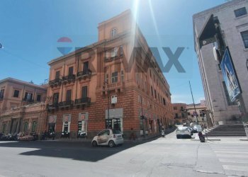 Edificio all\'aperto - Three-room apartment Via Epicarmo
 
18, Palermo - photo 1