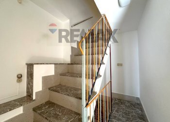 Scale - Casa indipendente Via degli aragonesi
 
3, Castelbuono - foto 15