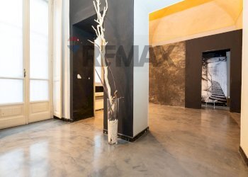 Salone - Quadrilocale Via Giuseppe Garibaldi
 
31, Torino - foto 5
