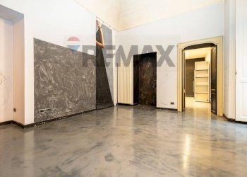 Salone - Quadrilocale Via Giuseppe Garibaldi
 
31, Torino - foto 11