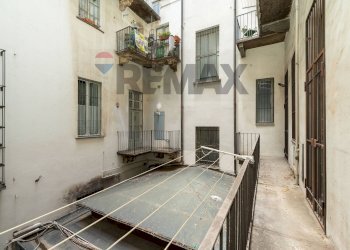 Balcone - Quadrilocale Via Giuseppe Garibaldi
 
31, Torino - foto 16