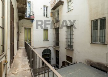Balcone - Quadrilocale Via Giuseppe Garibaldi
 
31, Torino - foto 17
