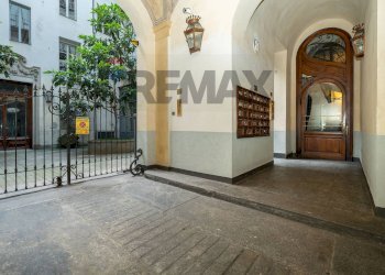 Ricezione / Lobby - Quadrilocale Via Giuseppe Garibaldi
 
31, Torino - foto 31