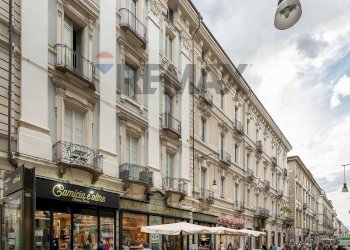 Edificio all\'aperto - Quadrilocale Via Giuseppe Garibaldi
 
31, Torino - foto 35