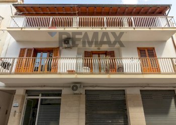 Edificio all\'aperto - Independent house via Damiano chiesa
 
27, Pozzallo - photo 1