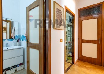 Hall / corridoio - Independent house via Damiano chiesa
 
27, Pozzallo - photo 14