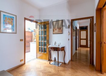 Hall / corridoio - Independent house via Damiano chiesa
 
27, Pozzallo - photo 32