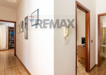 Hall / corridoio - Independent house via Damiano chiesa
 
27, Pozzallo - photo 44