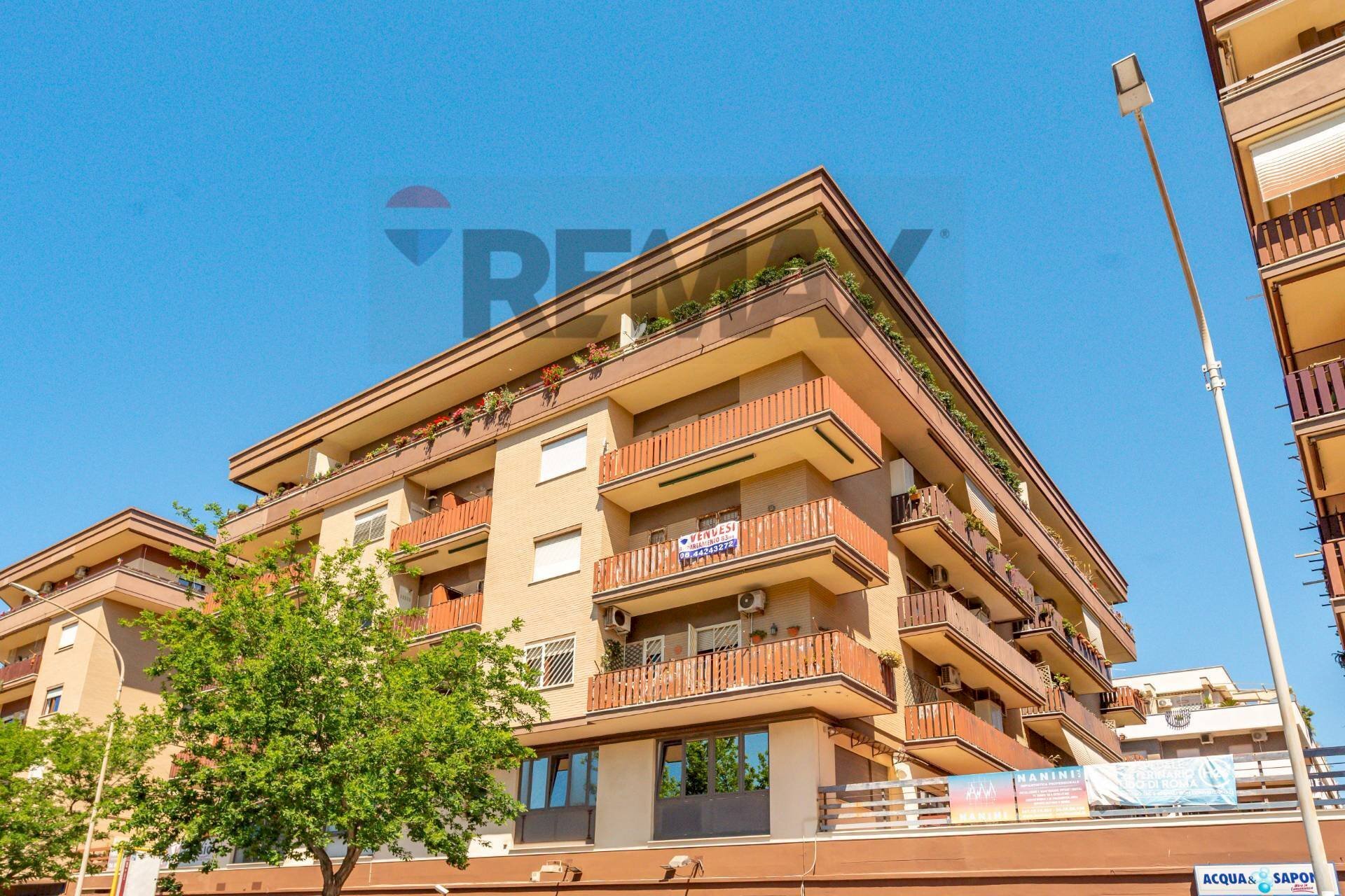 Edificio all\'aperto - Bilocale Via Isole  Del Capoverde
 
316, Roma - foto 1