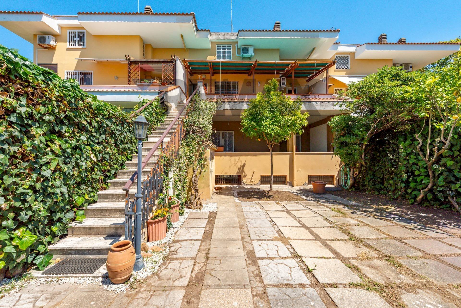 Casa all\'aperto - Semi-detached house Via Stesicoro
69, Roma - photo 2