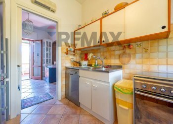 Cucina - Semi-detached house Via Stesicoro
69, Roma - photo 11