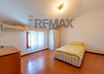 Camera / camera da letto - Semi-detached house Via Stesicoro
69, Roma - photo 12