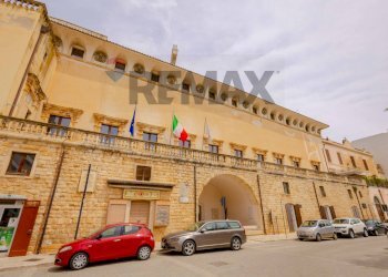 Edificio all\'aperto - Stabile - Palazzo Piazza Dei Martiri del 1799
 
42, Acquaviva delle Fonti - foto 37