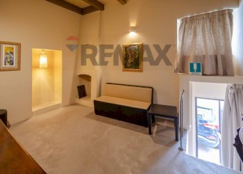 Camera / camera da letto - Stabile - Palazzo Piazza Dei Martiri del 1799
 
42, Acquaviva delle Fonti - foto 21