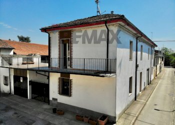 Casa all\'aperto - Semi-detached house Via Porto
6a, Crotta d'Adda - photo 1