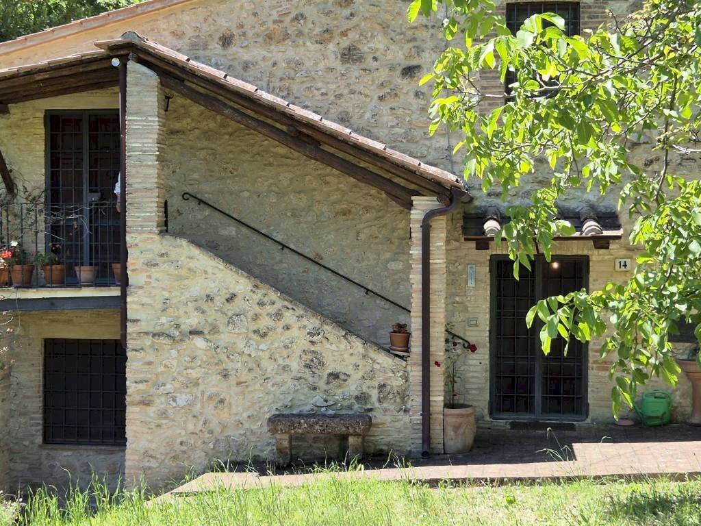 Facciata - Rustic Frazione San Polo, Calvi dell'Umbria - photo 2