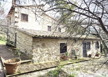 Facciata - Rustic SP6, Calvi dell'Umbria - photo 2
