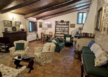 Salone - Rustic Frazione San Polo, Calvi dell'Umbria - photo 13