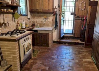Cucina - Rustic Frazione San Polo, Calvi dell'Umbria - photo 26