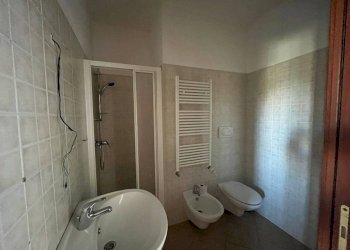 Bagno - Two-room apartment vicolo Sorga, 3/A, Borgomanero - photo 6