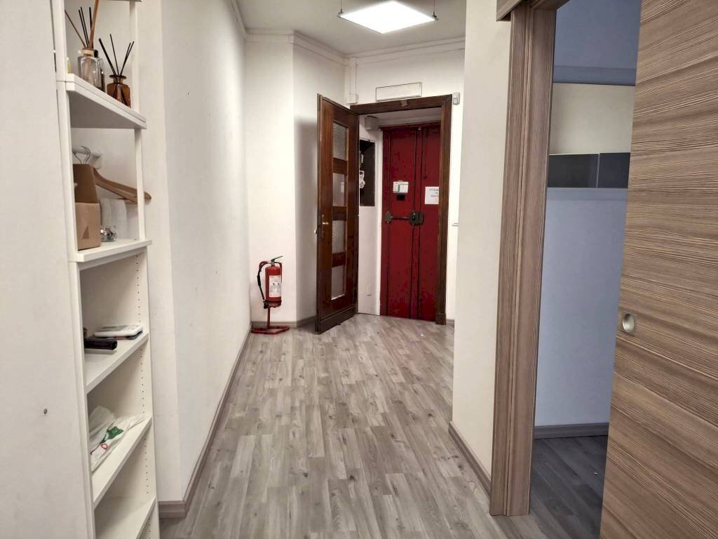 Corridoio - Ufficio corso Francesco Ferrucci, 27, Torino (zona Cit Turin) - foto 2
