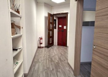 Corridoio - Ufficio corso Francesco Ferrucci, 27, Torino (zona Cit Turin) - foto 2