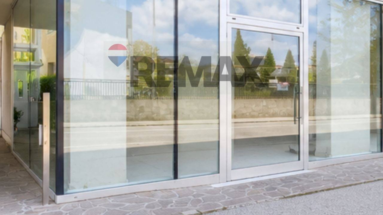 Terrazza - Commercial Premises Via Guglielmo Marconi
 
37, Cles - photo 1